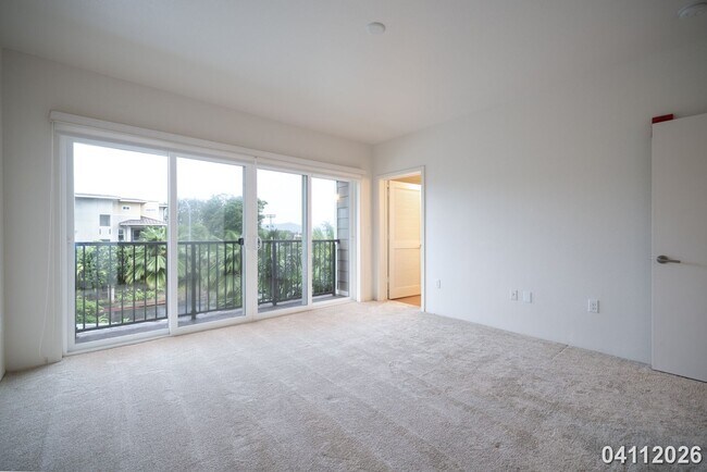 Building Photo - Ka Malanai @Kailua 3-bedroom 2-bath End Unit