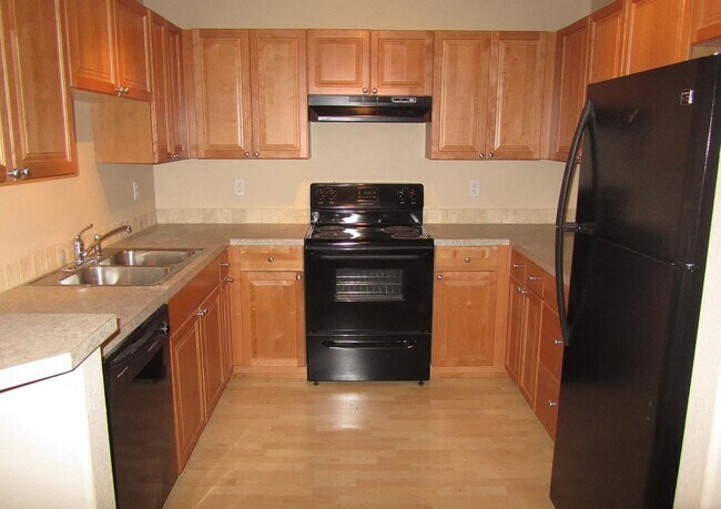 Building Photo - Beautiful Second-Floor Condo in Promenade Post Falls