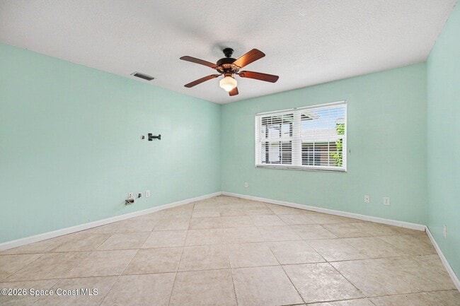 Building Photo - 290 Paradise Blvd