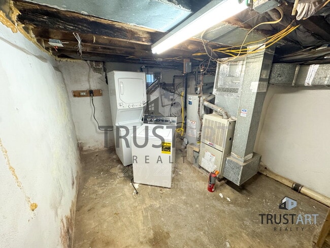 Building Photo - 2629 N Palethorp St