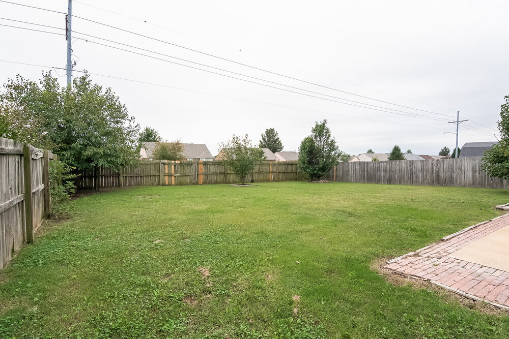 Building Photo - 1813 Cherry Creek Dr
