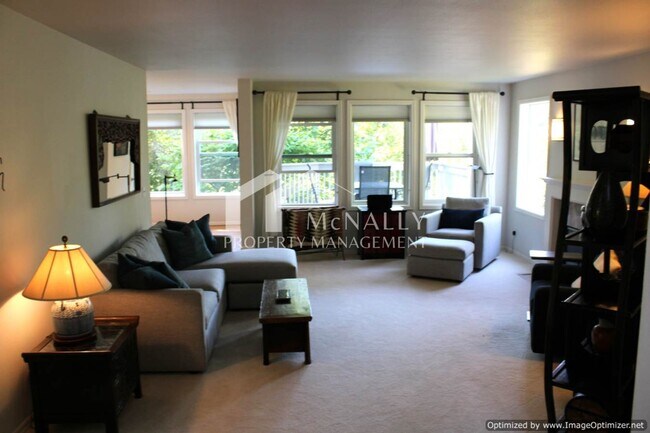 Building Photo - 3-Bedroom Home Nestled on Wooded Lot with ...