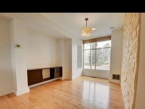 Building Photo - Contemporary Townhome Steps from Jefferson Park & LoHi!!