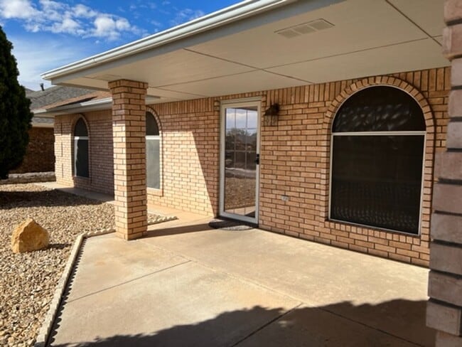 Building Photo - Beautiful home on a large corner lot with RV parking