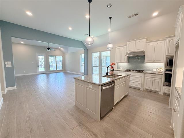 Building Photo - 6800 Frying Pan Dr