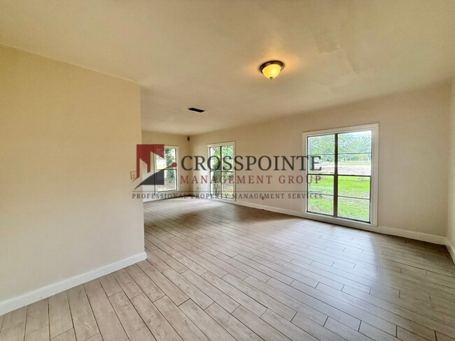 Building Photo - Beautiful 4 bedroom 2 bath home in the heart of Tyler!