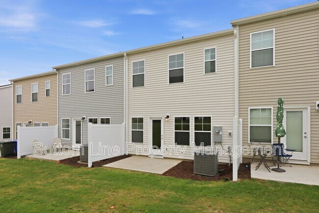 Building Photo - 27 Broward Ln