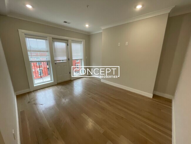 Building Photo - 47 Englewood Ave