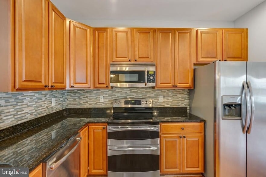 Building Photo - 9684 Atterbury Ln
