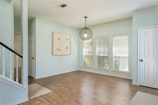 Building Photo - 508 Lake Forest Dr