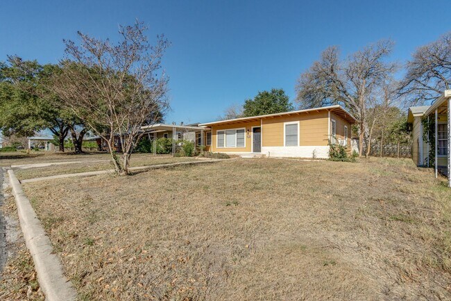 Building Photo - WILSHIRE VILLAGE 2-BEDROOM
