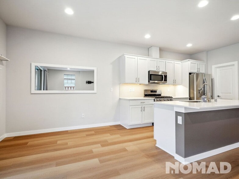 Building Photo - 12920 193rd Ave E