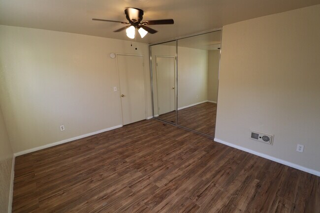 Building Photo - 1649 Pentecost Way