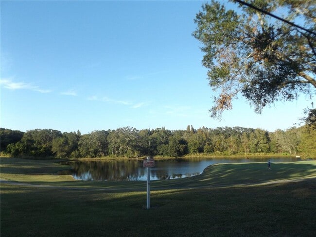 Building Photo - 776 Lakewood Dr