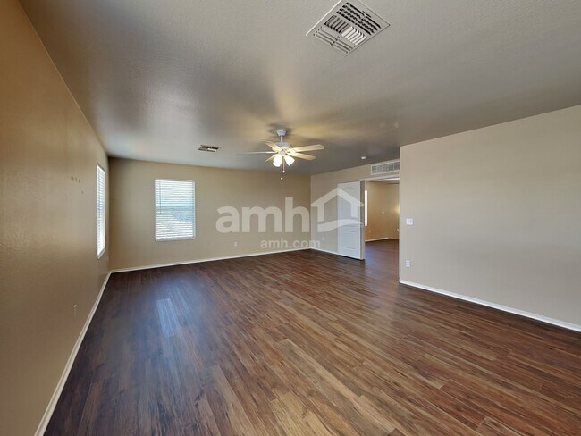 Building Photo - 16106 N 170th Ln