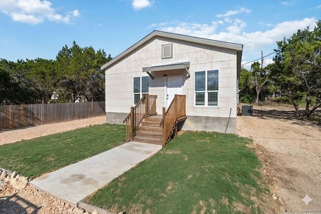 Building Photo - 324 Ridgerock Dr