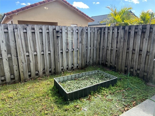 Building Photo - 14225 SW 149th Ave