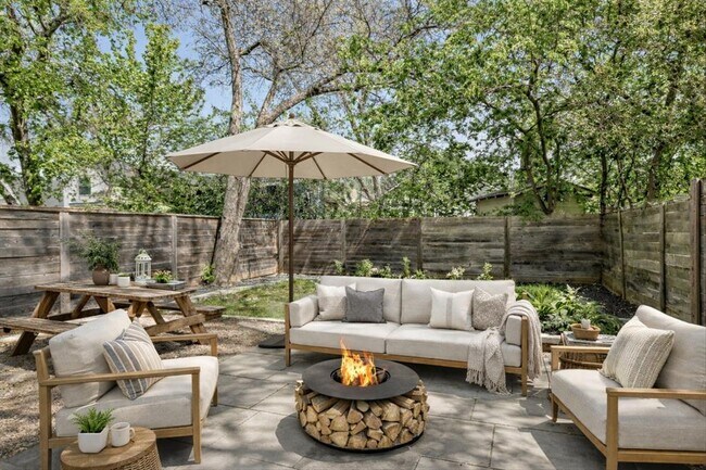 Building Photo - 1006 Payne Ave