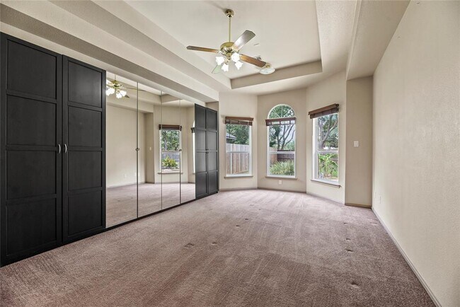 Building Photo - 203 Jewel Park Ln