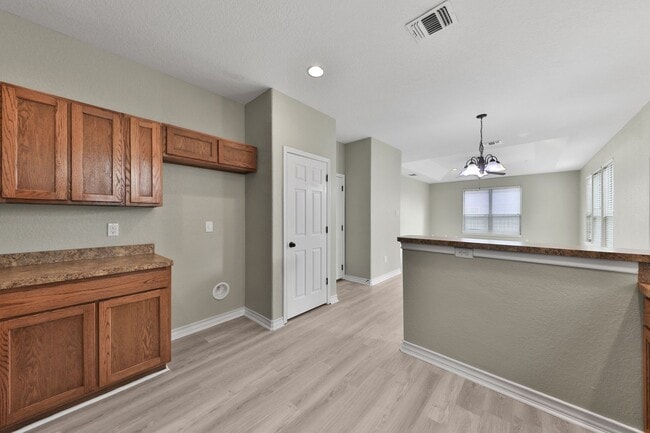 Building Photo - Five Points 4 bedroom home