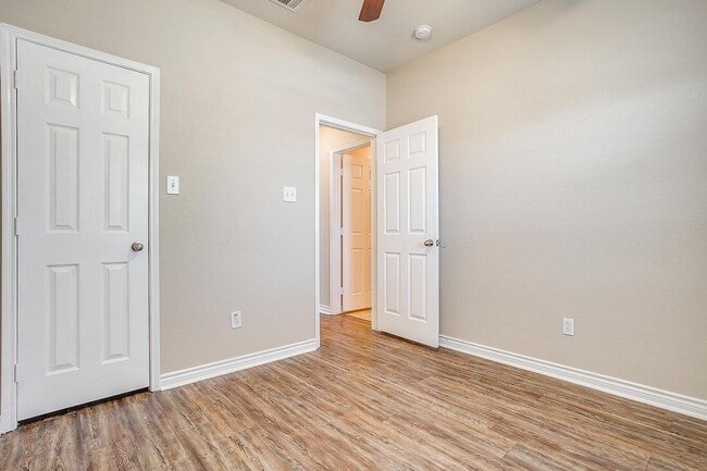 Building Photo - Perfectly located.  3 Bedroom, 2 Bath Home...