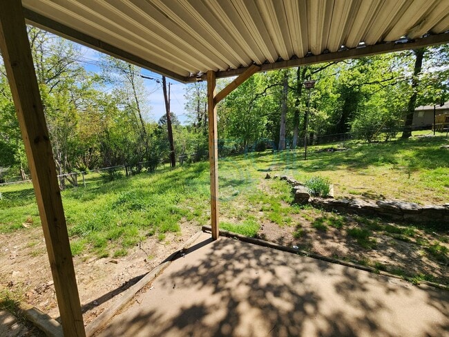 Building Photo - 29 Brookview Dr
