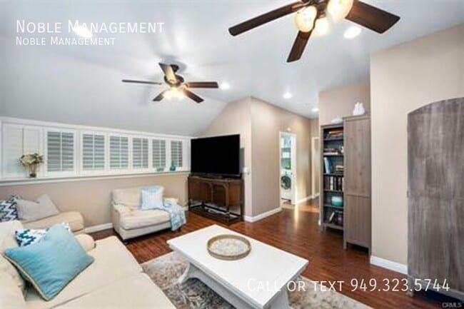 Building Photo - 327 N Harwood-