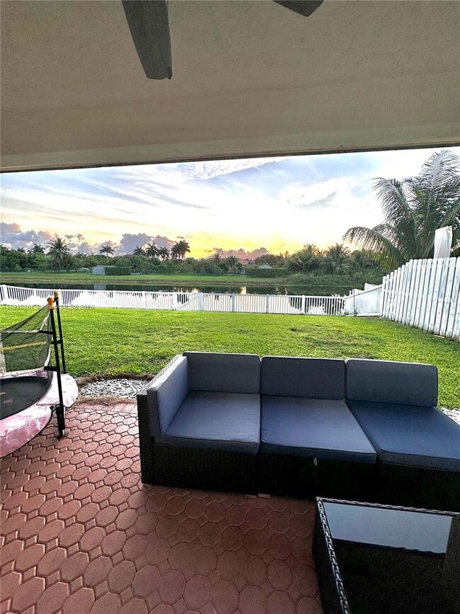 Building Photo - 3501 SW 142nd Ave