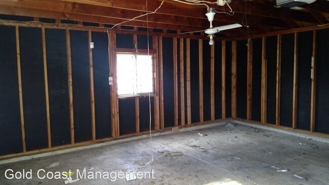 Building Photo - 3 br, 1 bath House - 1709 Ace Place