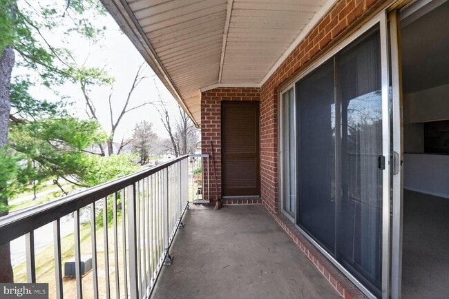 Building Photo - 105 Fitz Ct