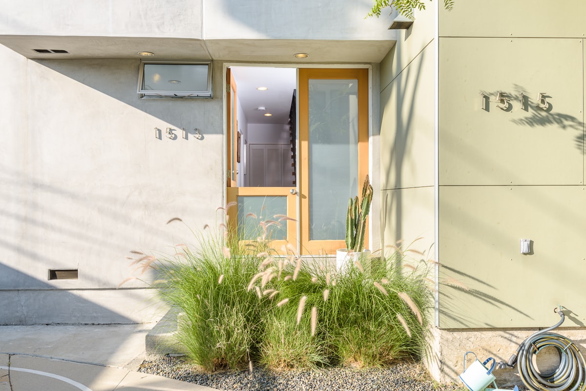 Building Photo - 1513 S Orange Grove Ave