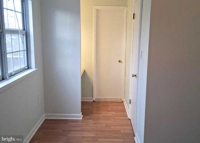 Building Photo - 14362 Southgate Ct