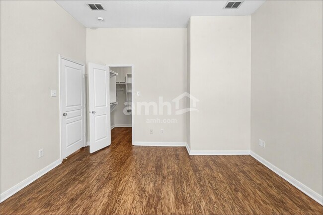 Building Photo - 12232 Lamington Dr