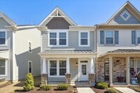 Building Photo - Huntington Pointe