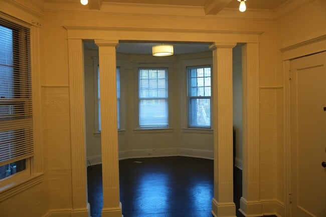 Building Photo - 45 Neptune Ave