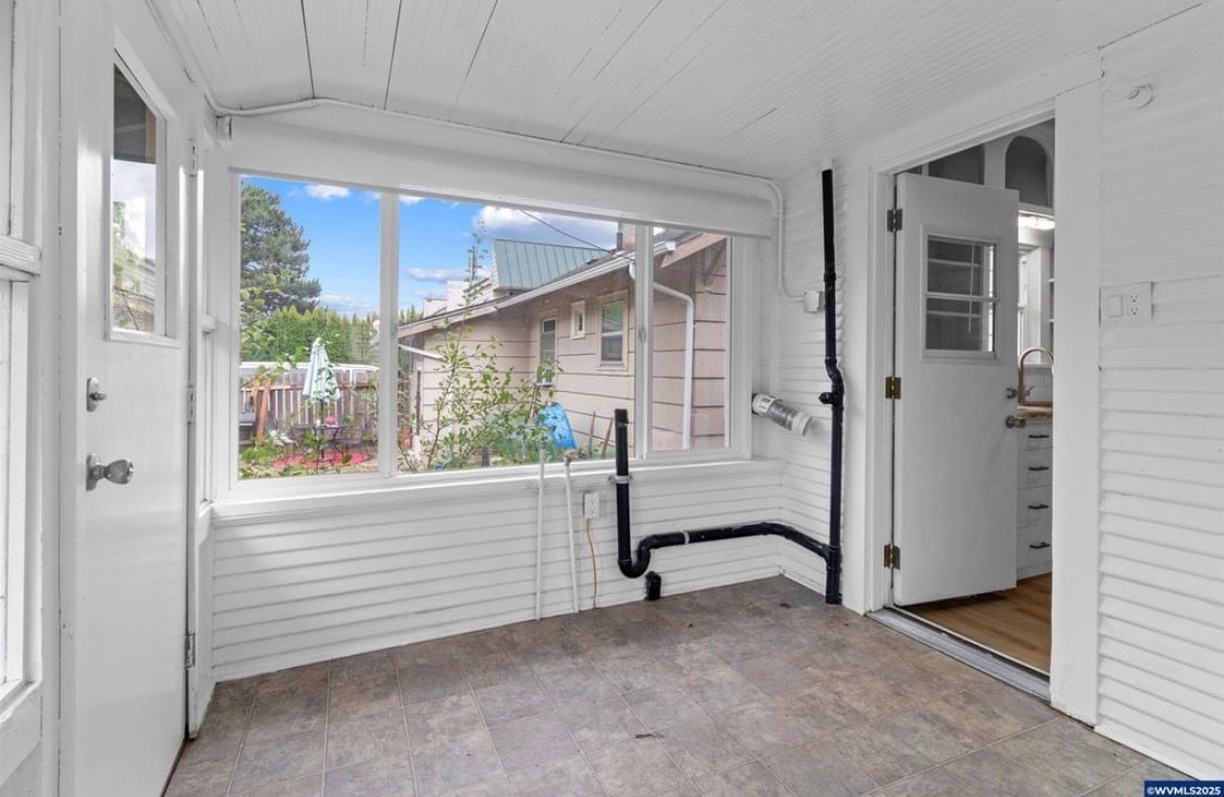 Building Photo - 7225 N Lombard St