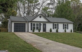 Building Photo - 356 Meadow Trace Dr