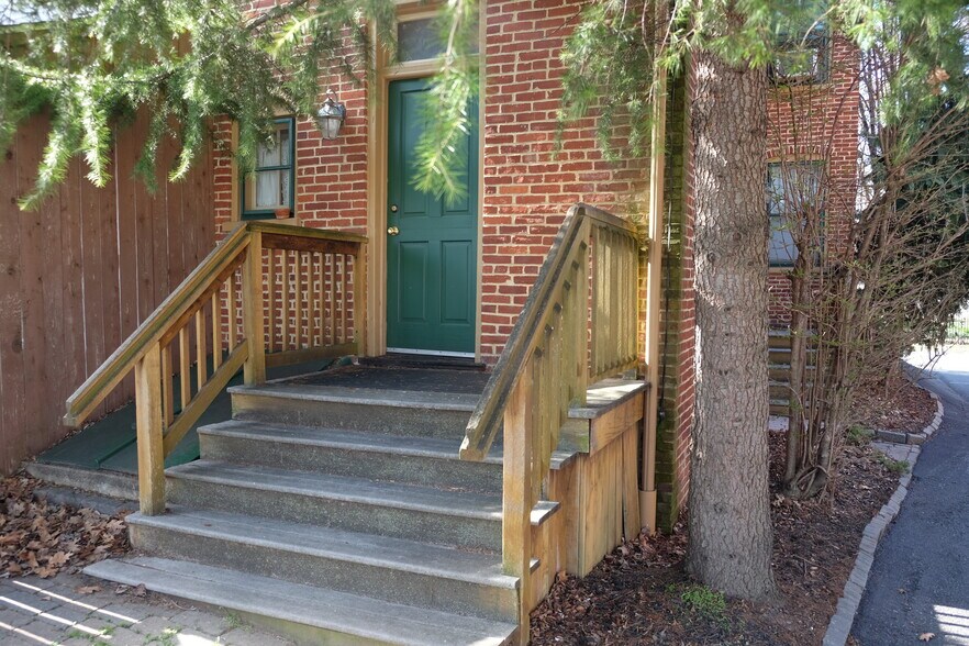 front door - 342 New Holland Ave