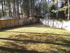 Building Photo - Great Brentwood Forest Home Available soon!!!