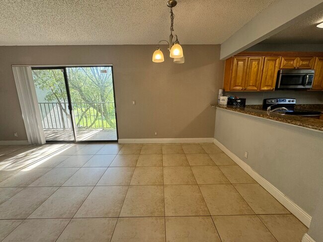 Building Photo - 1541 Windorah Way