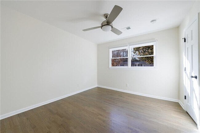 Building Photo - 175 Jayne Ellen Way