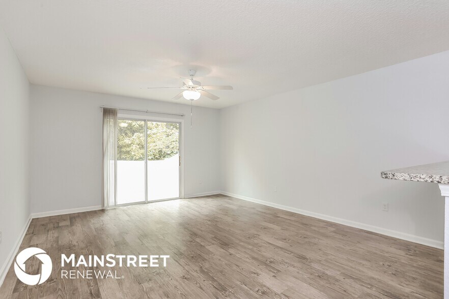 Building Photo - 546 Eiseman Wy