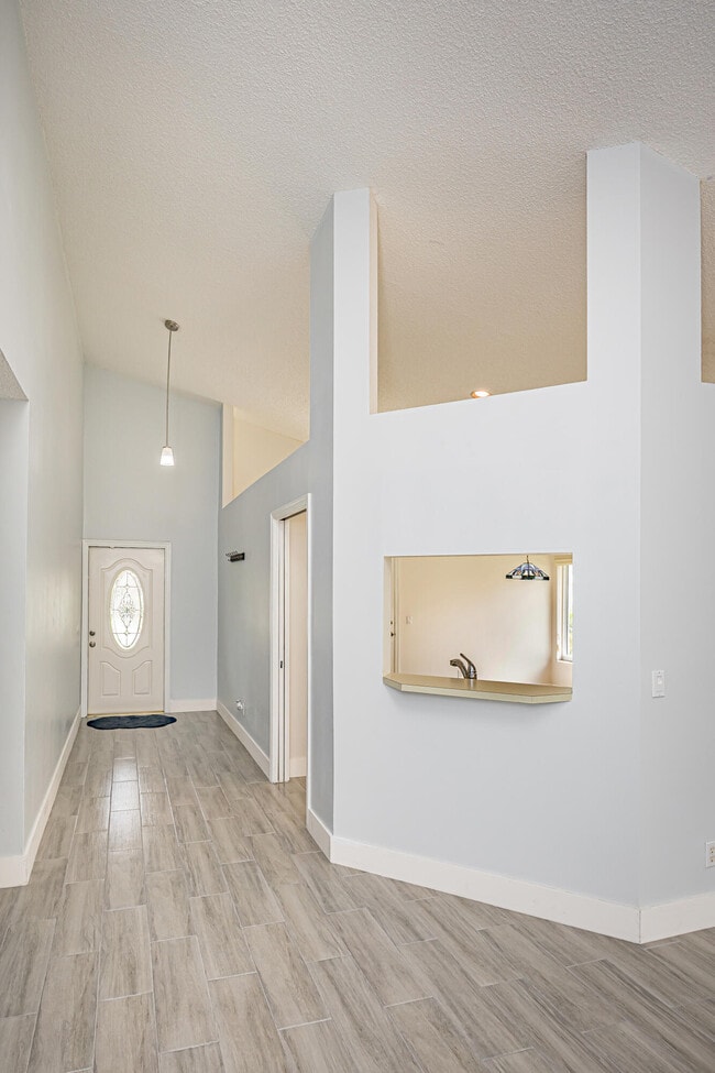Building Photo - 5148 Rosen Blvd