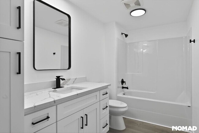 Building Photo - 6552 38th Ave NE