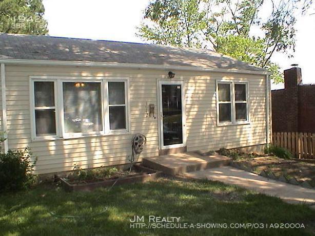 Primary Photo - 3 Bedroom Home in Dogtown