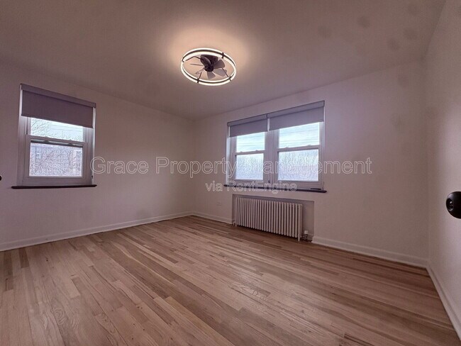 Building Photo - 505 Logan St