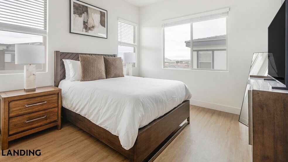 Building Photo - 5750 N La Cholla Blvd