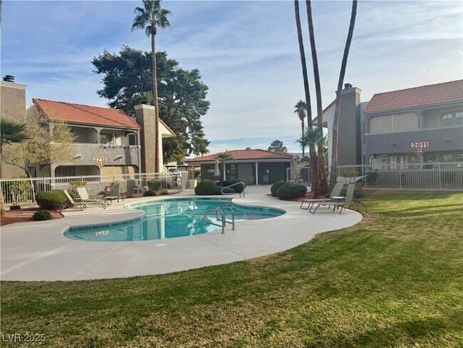 Building Photo - 2112 Sunfish Dr