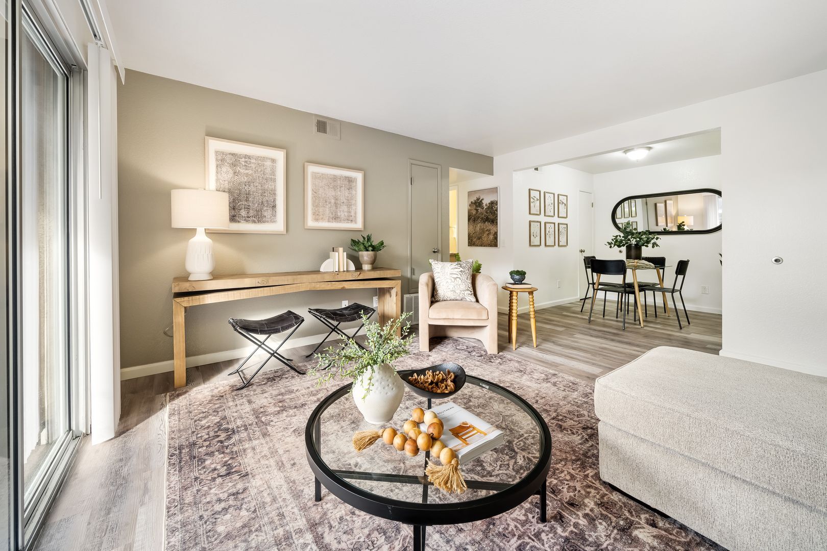 Interior Photo - Oaks Apartments