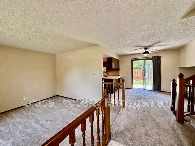 Building Photo - 13092 Monroe Dr